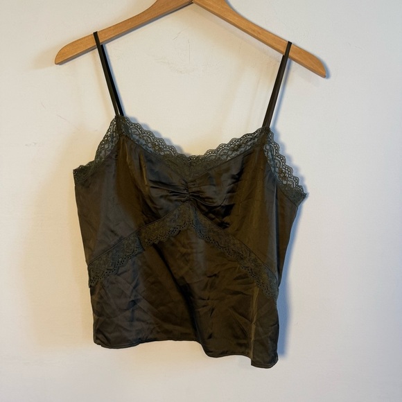 Express Olive Lace Cami, Size M, NWT - Picture 2 of 9